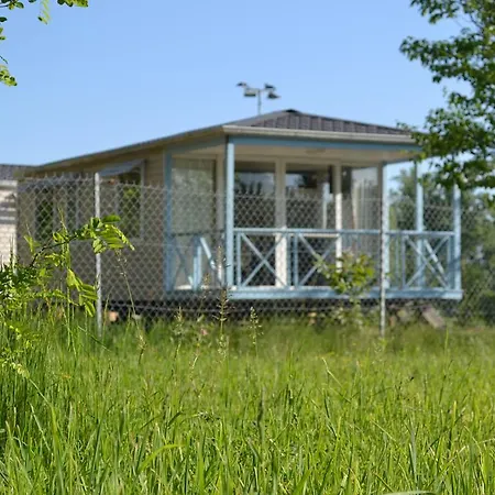 Camping Les Plages De L'ain Saint-Maurice-de-Gourdans