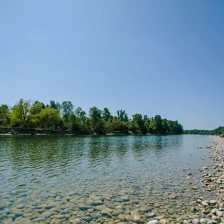 Camping Les Plages De L'ain 3*