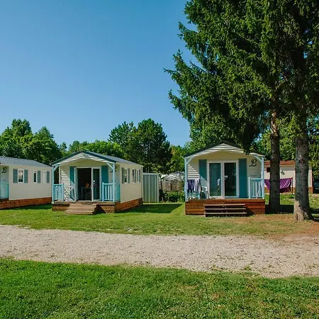 Camping Les Plages De L'ain